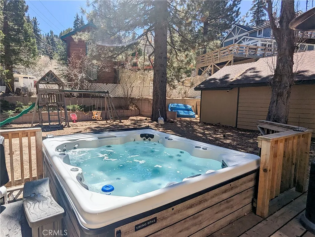 Private deck & spa